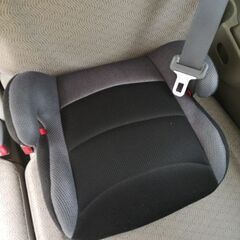 (お取引中です)リーマンジュニアシート　補助乗車装置　幼児用　子...