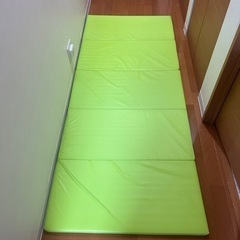 子供用品　プレイマット　１〜４枚