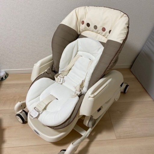 Combi ハイ&ロースウィングラック　ネムリラ　AUTO SWING エッグショック