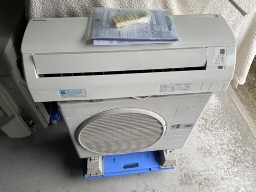 【値下げ！！】DAIKIN　 6畳用　2.2kwエアコン　 AN22PESJ-W