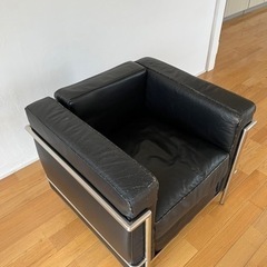 一人掛けソファーの画像