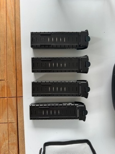 HOLY STONE　HS700 バッテリー4本付き