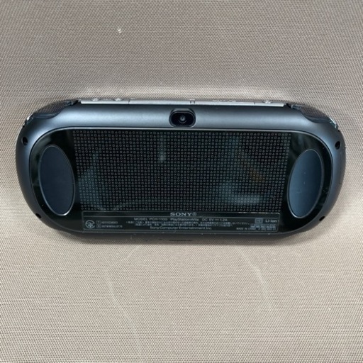 FW3.74 【美品】SONY PS Vita PCH-1100 Wi-Fiモデル 32GBメモリーカード、ソフト1個付き　PSVIT