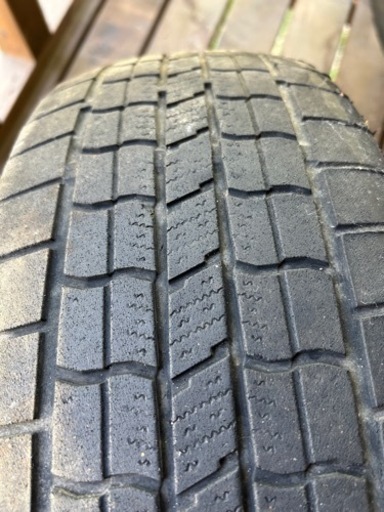 車のパーツ タイヤ、ホイール