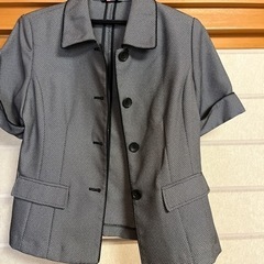 服/ファッション 美品半袖13号スーツ レディースの画像