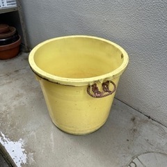 両手持ち手つき樽？容器？雨水升？