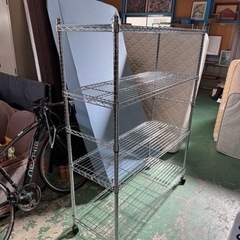 決まりました☆キャスター付き☆メタルラック☆幅120cm☆格安☆中古☆配達相談可能☆早い者勝ち🫵🏾新生活に♪の画像