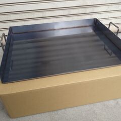 新品未使用品　鉄板焼き　６ミリ鉄板　お好み焼きそば　学園文化祭り　３辺フチ付　便利な持ち手付き　グリラー　キャンプ　ＢＢＱ　新品　プロパンガスグリドル　鉄板焼き機器　屋台　店舗　祭り　幅60の画像