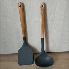 ケユカ KEYUCA レードルとフライ返しの画像