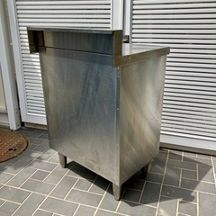 《売約済》【武蔵小山店】  調理台 業務用 ステンレス ｍaruzen マルゼン 食器棚 キッチン 収納 2段 格納 作業台 キャビネット 店舗 厨房 什器 引違い 引き戸 🚚運搬無料エリア有 / 大田区 リサイクルショップ ランバールーム 池上店 ◀︎ 池上駅 大森駅 蒲田駅 最寄りの画像