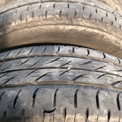 車のパーツ タイヤ、ホイールの画像