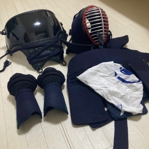 剣道防具一式　竹刀入れあり　使用2〜3回のみ！