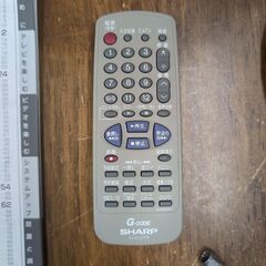 SHARPシャープ　ブラウン管テレビビデオデッキ内蔵　21型の画像