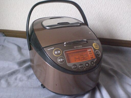 TIGER　タイガー　炊飯器　IH炊飯器　tacook　JKT-A100　5.5合炊　18年製