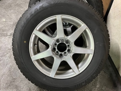 車のパーツ タイヤ、ホイール