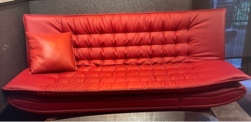 【美品】ニトリ　ソファベッド　Nシールド　レッド