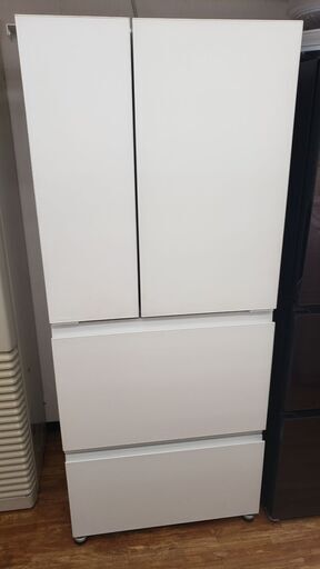 ツインバード 354Ｌ 4ドア冷蔵庫 2023年製 HR-E935