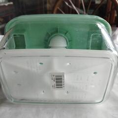 漬物を作る容器、未使用品。の画像