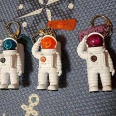 宇宙飛行士フィギュア　ライト