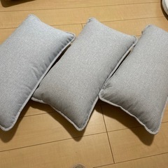 クッション　ソファー　新品の画像