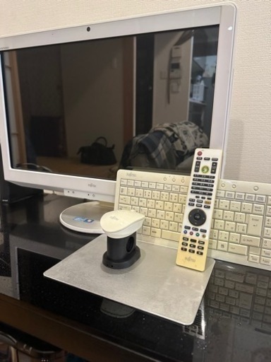 デスクトップパソコンFMVF77DDW