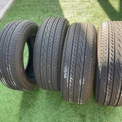 車のパーツ タイヤ、ホイール