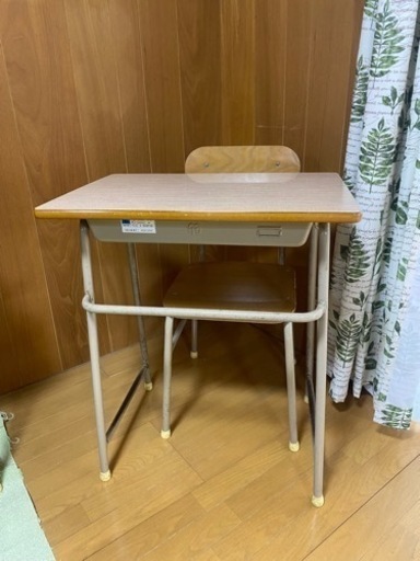 値下げしましたKOKUYO学習机イスセット