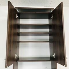 【新品】　天井つっぱり書棚  vi(アウトレット)の画像