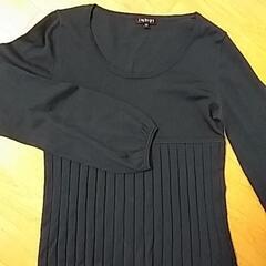 INDIVI インディビ　深緑　パールネックレス　付きの画像