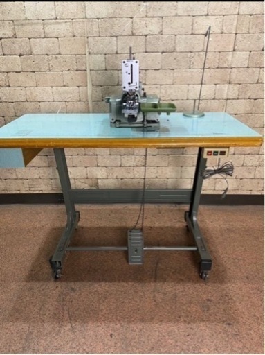 ヤマト 業務用ミシン CB-211-5 ボタンソーイングマシーン 100V 動作確認済み 台付き