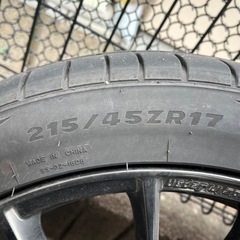 215/45R17タイヤホイール4本セットの画像