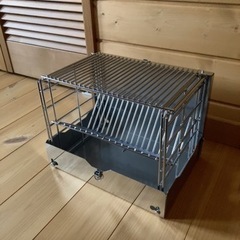 【新品】折りたたみグリル　ソロキャンプ　コンパクトグリル　
