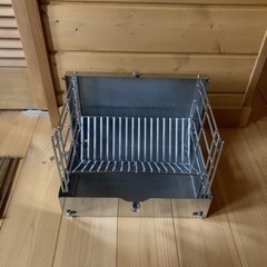 【新品】折りたたみグリル　ソロキャンプ　コンパクトグリル　の画像