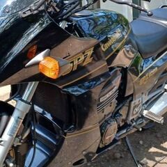 4月20日まで期間限定10万円引き‼️カワサキ  GPZ900R KERKERの画像