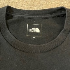 ノースフェイス　ロンTシャツ　ブラック　バックプリントの画像