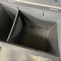 値下げ！rubbermaid coldstorage クーラーボックス24Lアウトドアにの画像