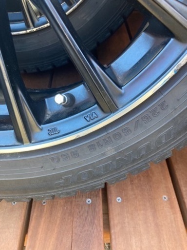 車のパーツ タイヤ、ホイール
