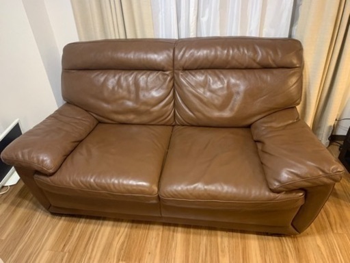 【定価22万】ニトリ本革ソファ（２-3人掛け）