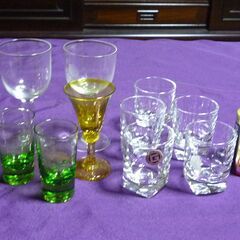 小さなグラス　アデリア他