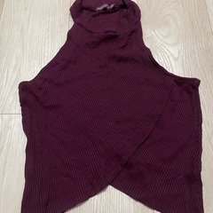 Bershka ホルターネック　トップスS
