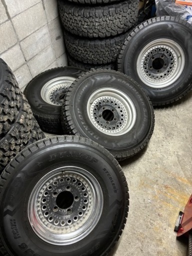 ジムニー等に 冬タイヤホイール付き 15インチ