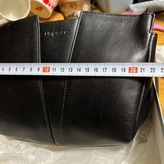 ungaro ポシェットバッグ少し難ありの画像