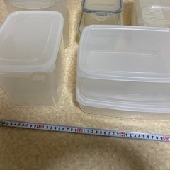 タッパー　フタ付き　8個まとめての画像