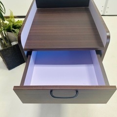 ベッドサイドテーブル キャスター付き。。の画像