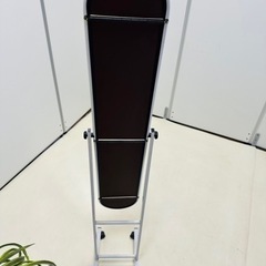 スタンドミラーキャスター付きの画像