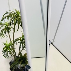 スタンドミラーキャスター付きの画像