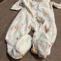 フリース ロンパースの画像