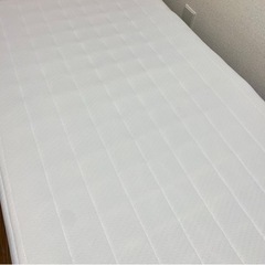 ニトリ　スモールシングルベッド　脚付きボンネルコイルマットレス