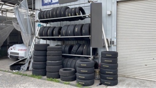 車のパーツ タイヤ、ホイール