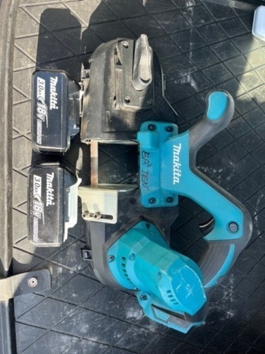 makita マキタ　ポータブルバンドソー　PB181d